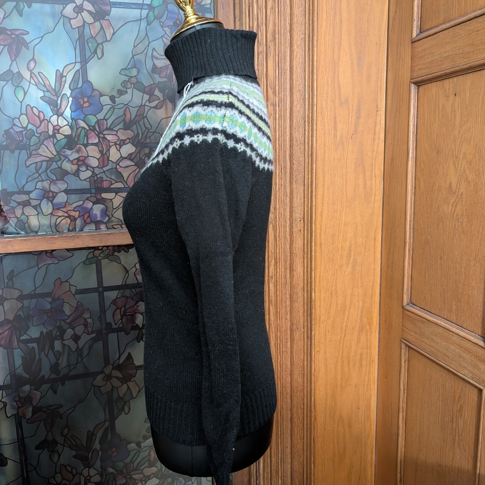 Women's Black and Green Turtleneck Sweater - Picture 2 of 3